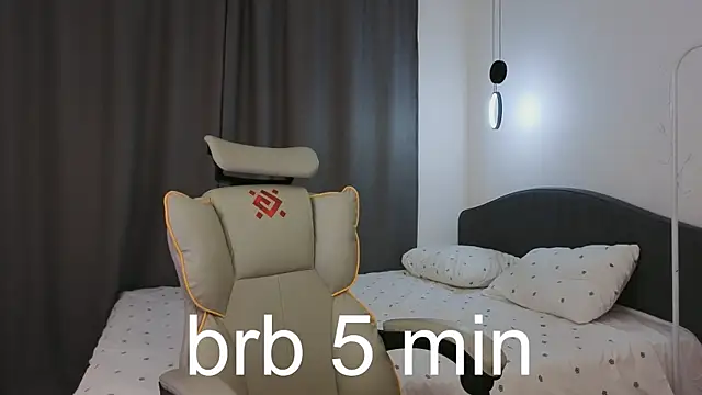 fallin lovee online show from April 20, 6:11 pm