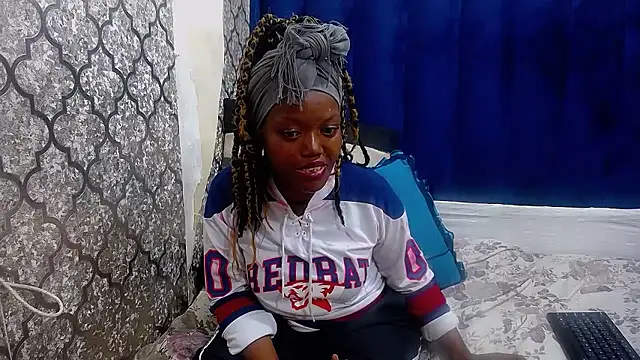 DarkBeauty33 online show from January 15, 5:57 am