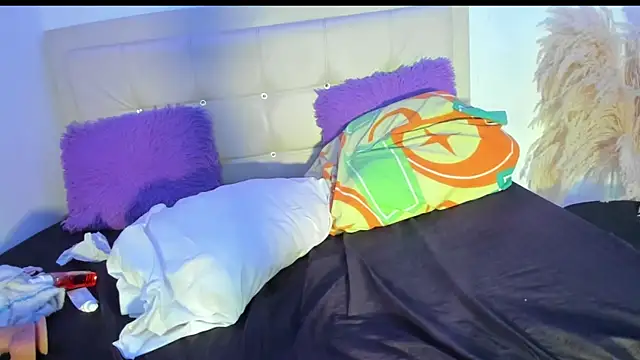  Abby21  online show from December 23, 1:53 am