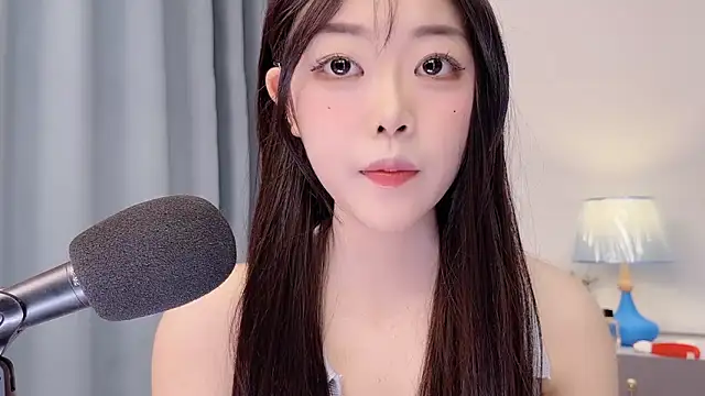 smalldaisy online show from April 6, 3:28 am