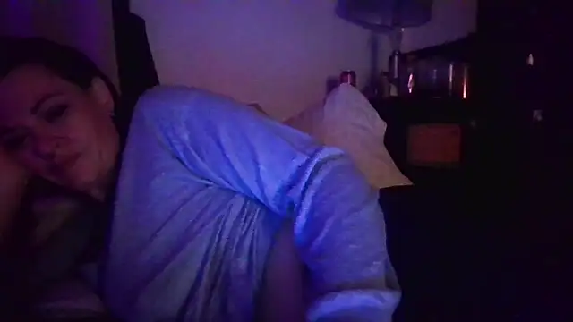 GoddessRae19 online show from March 6, 9:48 am