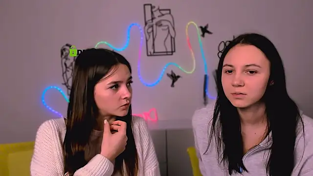 lole ti online show from January 17, 7:32 pm