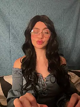 aniie lovx online show from April 24, 8:22 pm