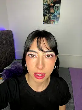 junorise23 online show from January 8, 3:32 am