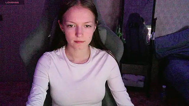 Yzi online show from February 21, 1:56 pm