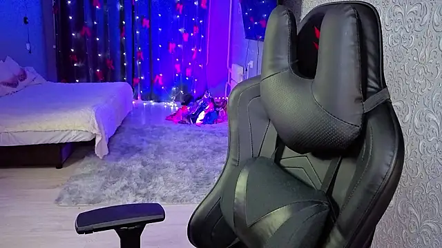 Eva Vibe  online show from January 31, 7:45 pm