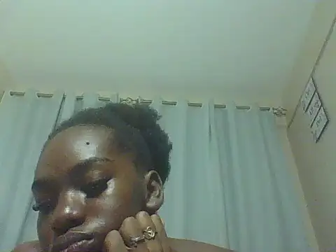 Sexxy paid online show from March 31, 4:34 am