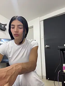 Ema Rose  online show from April 7, 8:33 pm