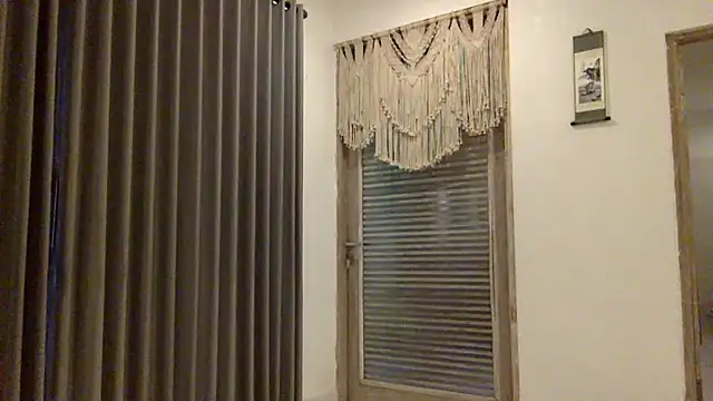 miamiamuse online show from January 8, 10:19 am