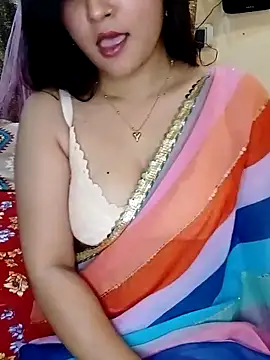 Saumyy online show from April 14, 5:46 pm