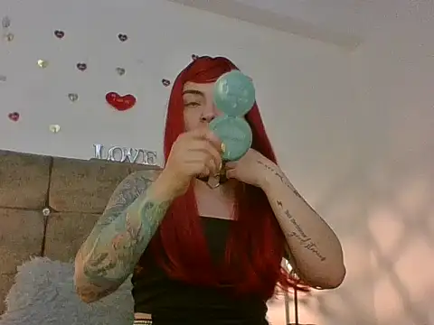 kat paradise online show from February 14, 12:29 pm