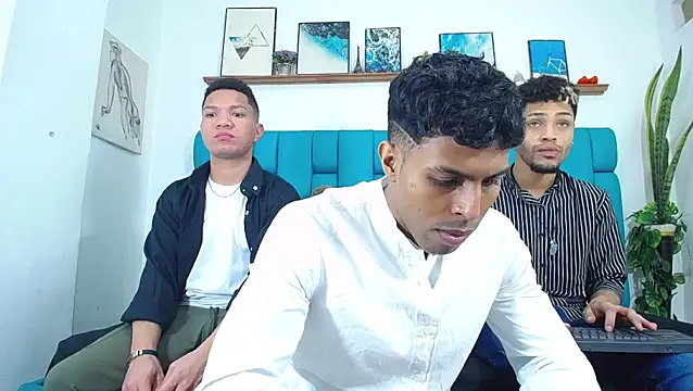 Interracial Snow Bunny online show from April 10, 9:54 pm