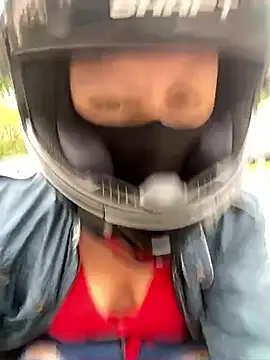 Scarlet auraa online show from February 15, 4:39 pm