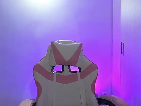 Daphne Grayy online show from February 15, 10:42 pm