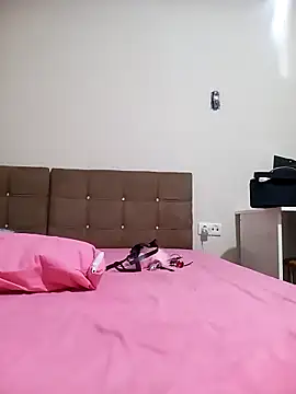 Pelooo  sex online show from April 11, 10:13 pm