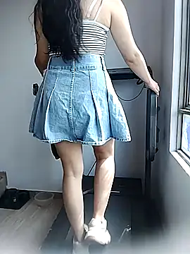 Emily Gree online show from March 5, 2:57 pm