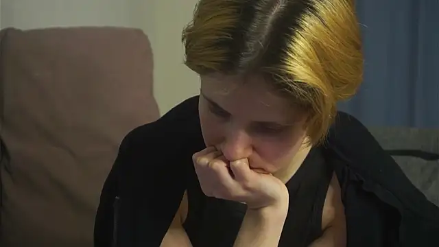 JoycelynMoctezuma online show from January 13, 8:46 pm