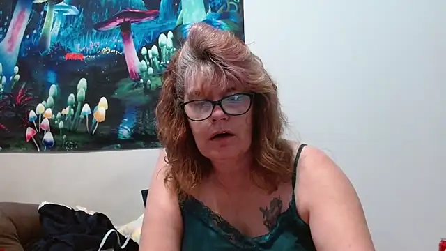 ladylavende3 online show from February 8, 8:12 pm