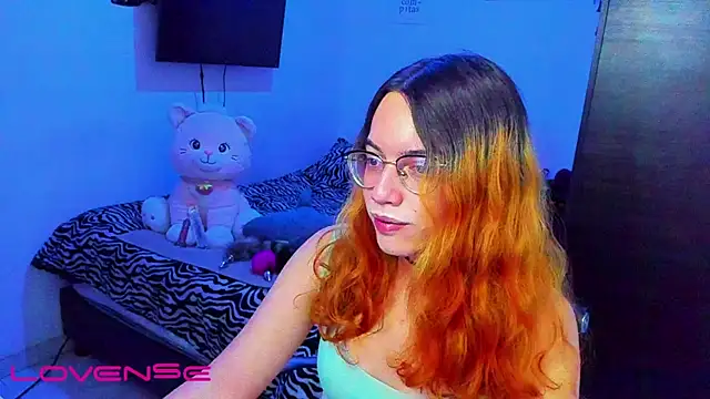 lillykittyyy online show from March 9, 3:21 am