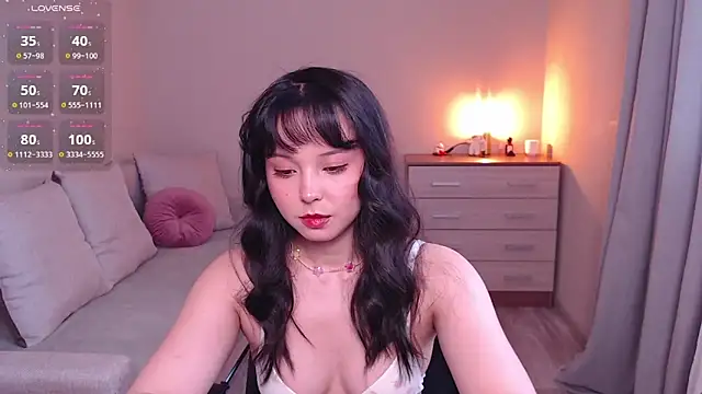 lia hetty online show from March 12, 1:25 pm