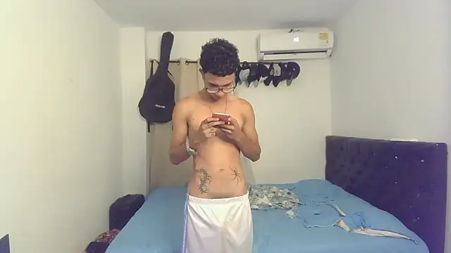 pocket loversxxx online show from March 26, 5:31 am