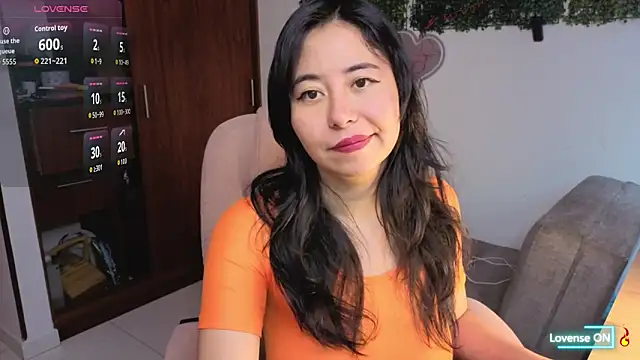LolaOpalX online show from May 5, 3:48 pm