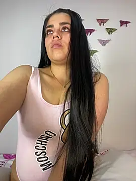 sophyy white online show from July 25, 5:58 am