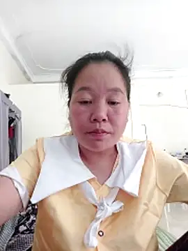 donaaa2 online show from April 18, 1:19 am