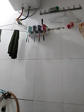 donaaa2 online show from April 16, 9:39 pm