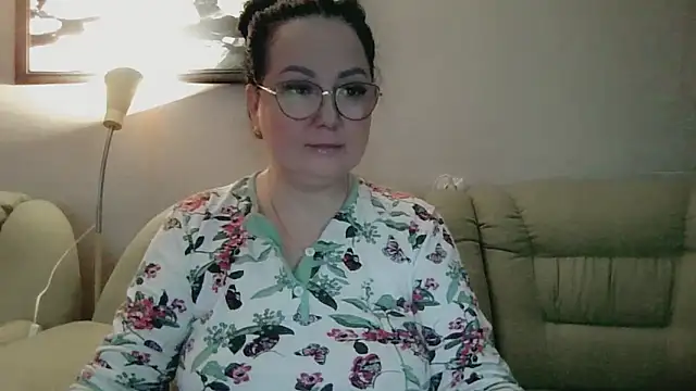 infinity loveliness online show from April 9, 6:52 am