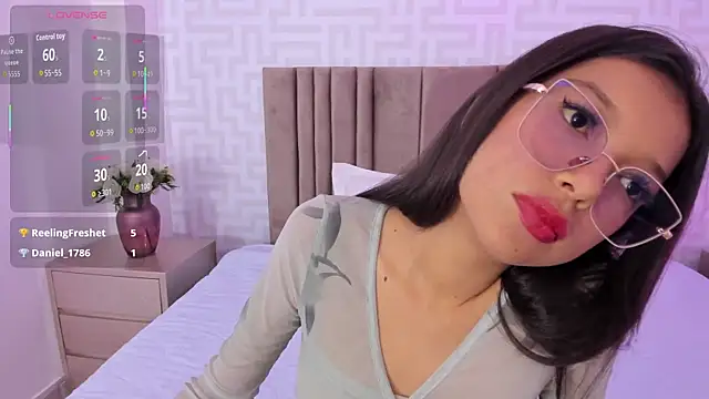 Alondra 2526 online show from January 8, 7:18 pm