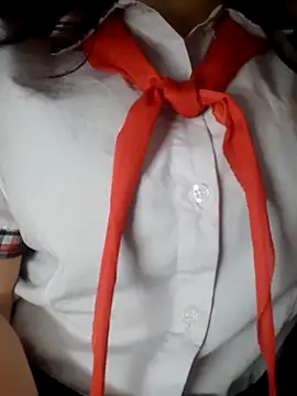 lina loveee online show from April 3, 5:00 pm