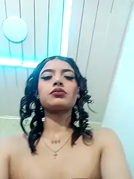 honeyluxe  online show from April 14, 4:12 am