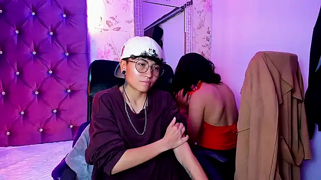 velvet mystic online show from June 3, 4:35 am