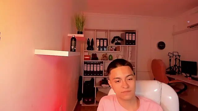 RicciRizzo online show from May 30, 12:25 pm