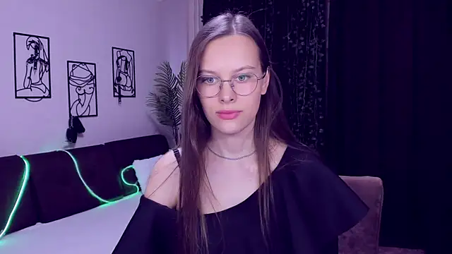 AyumiBlossom online show from March 28, 3:00 pm