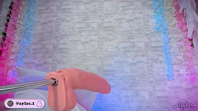 ayla lux online show from March 31, 8:58 am