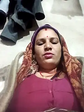 Hot hiuj online show from January 31, 7:45 pm