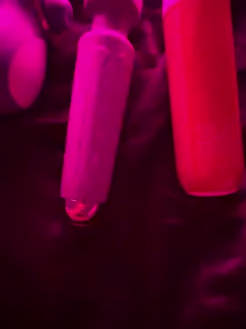 Parkermilena online show from January 6, 11:08 pm