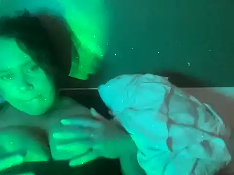 Thickfreakylatina online show from June 19, 12:26 am
