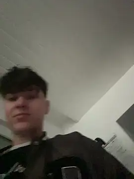 ravenryx online show from March 31, 2:06 pm