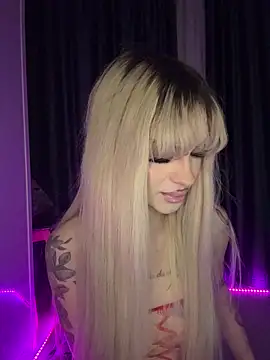 IcyLuna online show from January 9, 8:13 pm