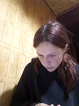 Lily Viola online show from May 31, 6:31 pm