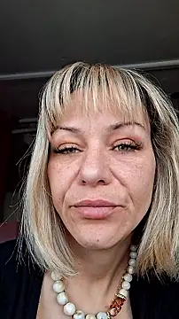 MissKryss online show from March 24, 3:23 am