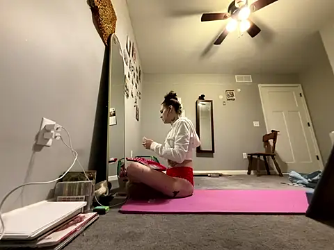 princessnikkole5501 online show from January 8, 3:43 am