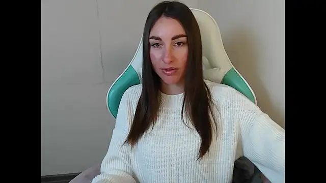 cammila horn online show from April 24, 5:21 am