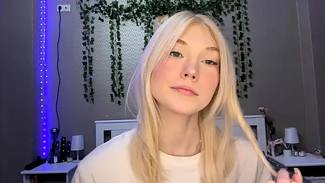 LlsabethHaze online show from January 8, 5:06 pm