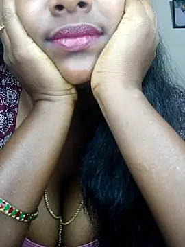 Milky Julia online show from March 19, 12:09 pm