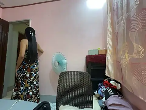 Mira Janee online show from February 10, 7:39 pm