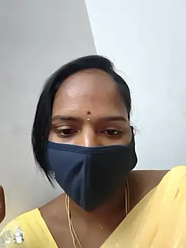 Tamil Hot Divya online show from January 9, 7:18 pm